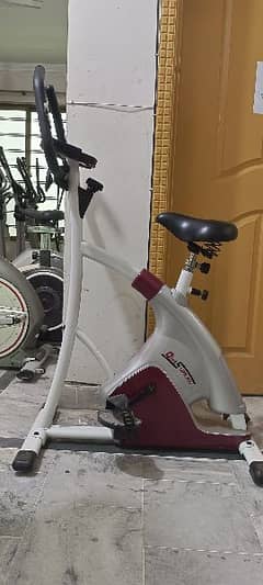 exercise cycle elliptical crosstrainer upright magnetic airbike machin