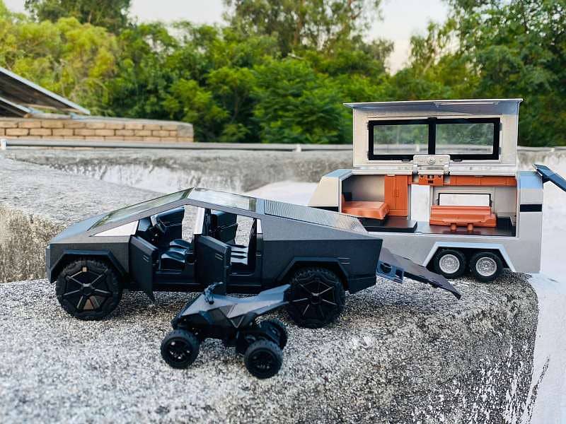 Tesla Cyber Truck with Cybersquad diecast car model up for sale. 5