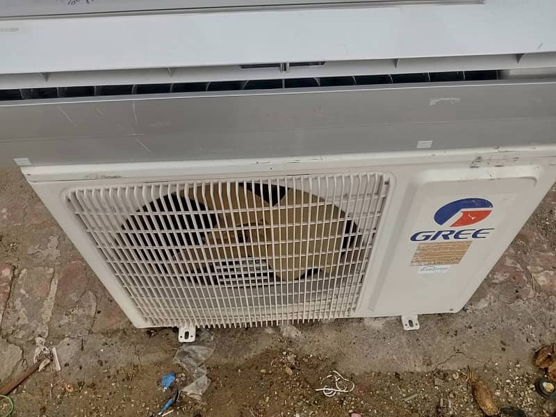 Gree 1.5 ton Inverter ac 1