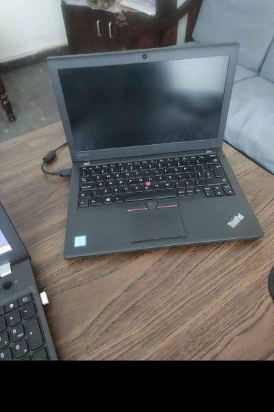 Excellent condition Laptop with very good battery time 0