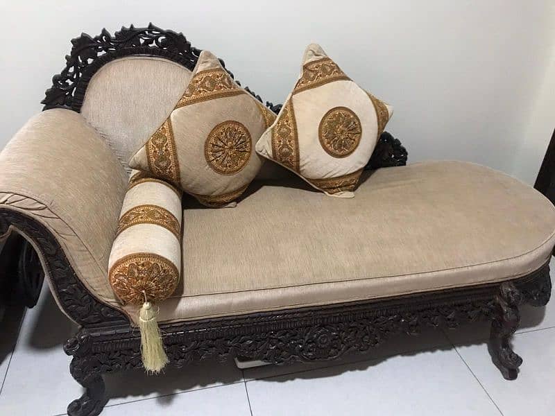 3 seater Dewan 1