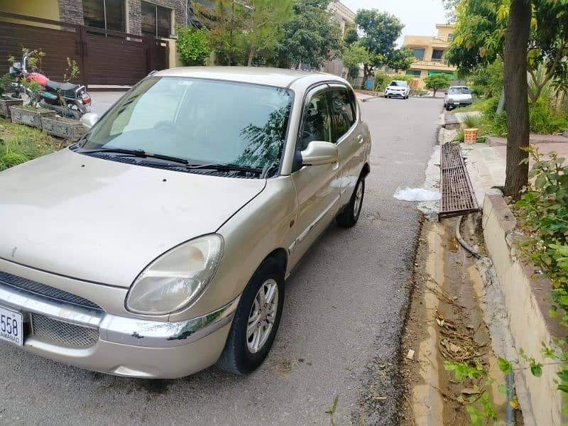 Daihatsu Sirion 1999 2