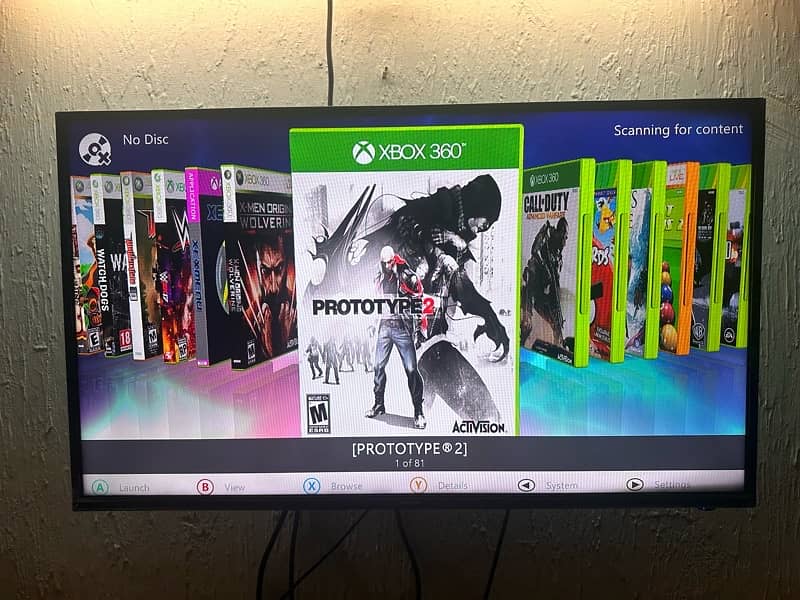 Xbox 360 Slim model 250 GB 10