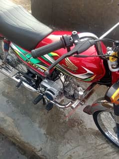 Honda 70 2022 luch Condition 10by10 All Ok