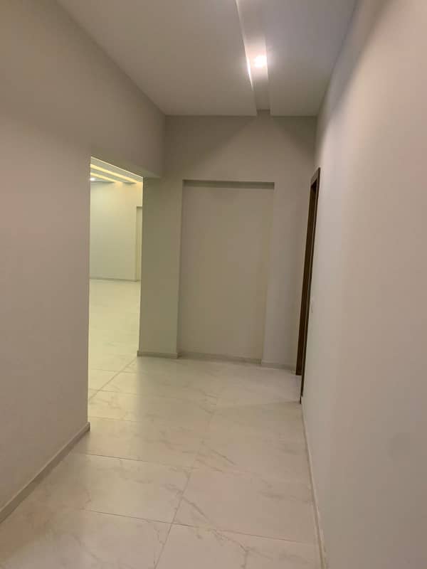 D-12/2 Three Side Open Basement Tiles Flooring For Rent 0