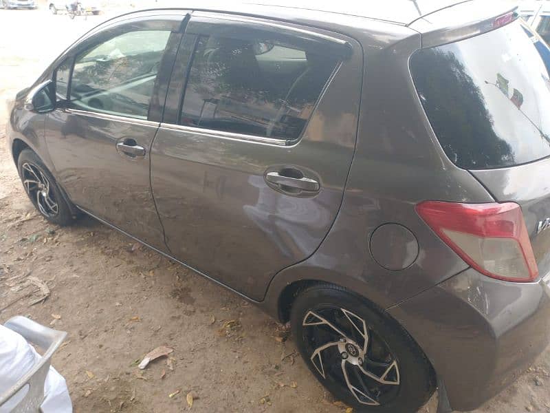 Toyota Vitz 2015 2