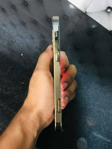 iPhone 12 pro Gold color 128 Gb JV 12