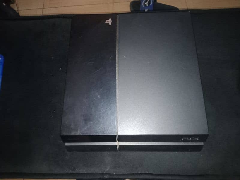 Ps4 fat 500gb in good condition 2