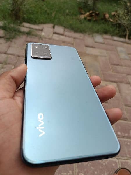 vivo y33s 0