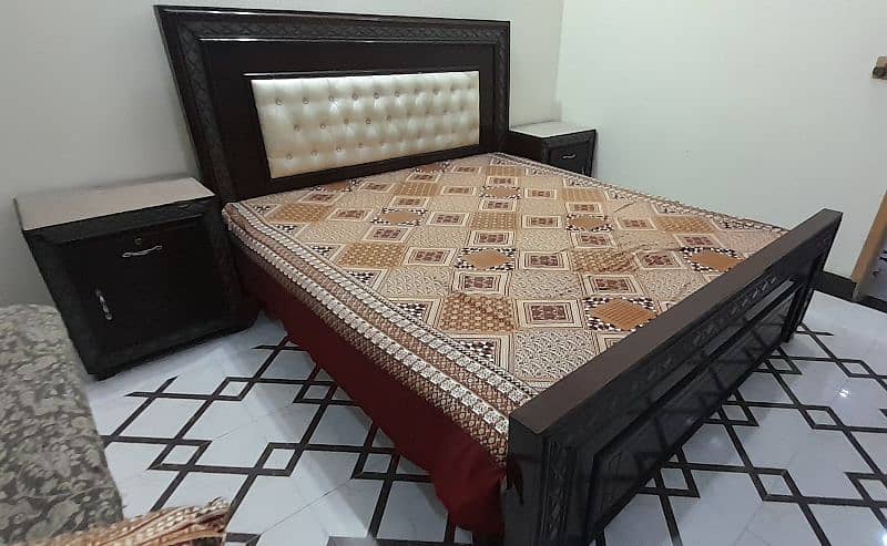 King Bed with mattress and 2 side Table 1