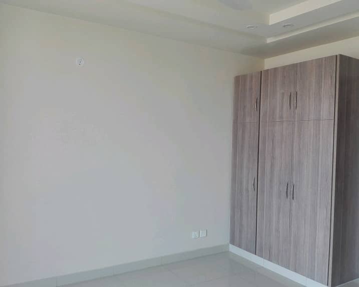 Prime Location 14 Marla Upper Portion For Grabs In G-9 0