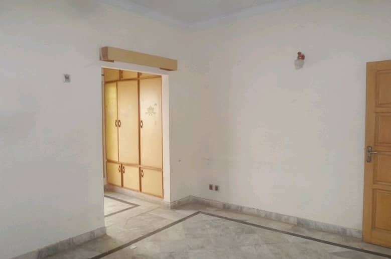 1500 Square Feet House For sale In Rs. 75000000 Only 3
