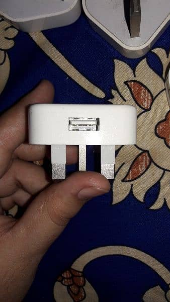 iphone adapter 1