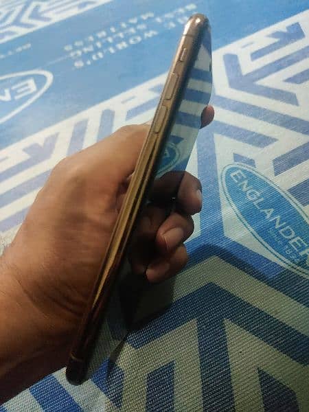 iphone xs max jv condition 10/10 3