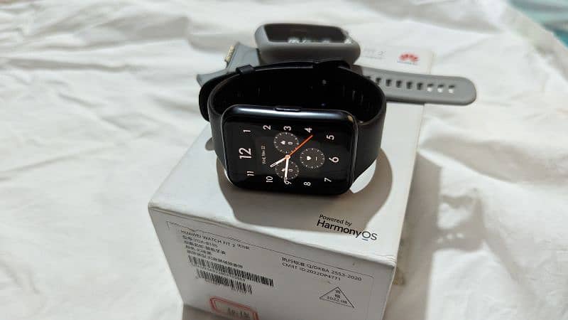 Huawei watch fit 2 with complete box 10/10 1