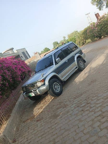 Mitsubishi Pajero 1993 0