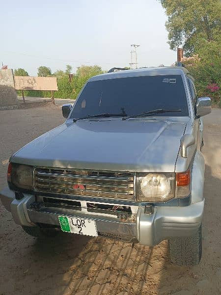 Mitsubishi Pajero 1993 5