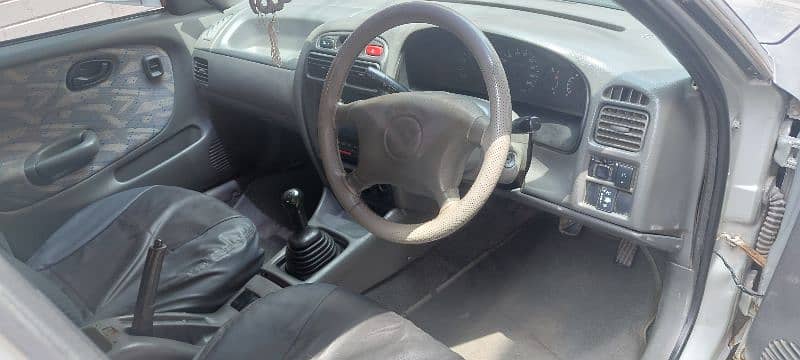 Suzuki Baleno 2004 15