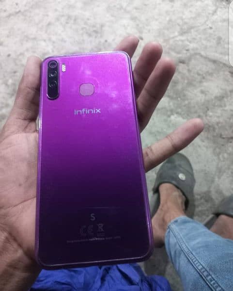 infinix s5 light with box.  4 64 GB  all OK  10 /9 4