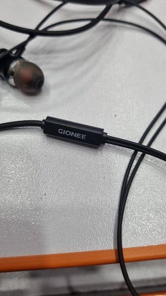 GIONEE METAL HANDFREE WITH LEFT RIGHT 3