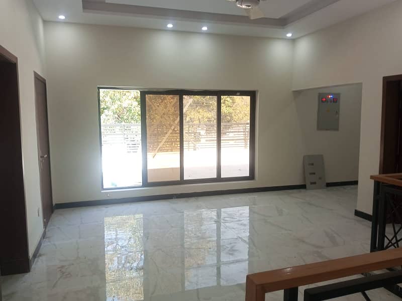 F6 New 2 Kanal Lush House For Rent 22