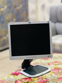 19 inch lcd with adjustable stand