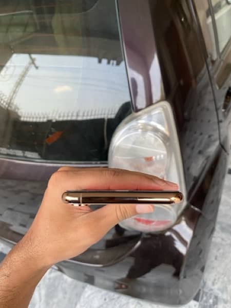 Apple Iphone XS MAX 64GB PTA Approved 5