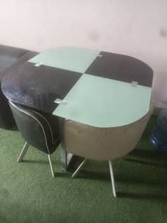 Dining table for sale