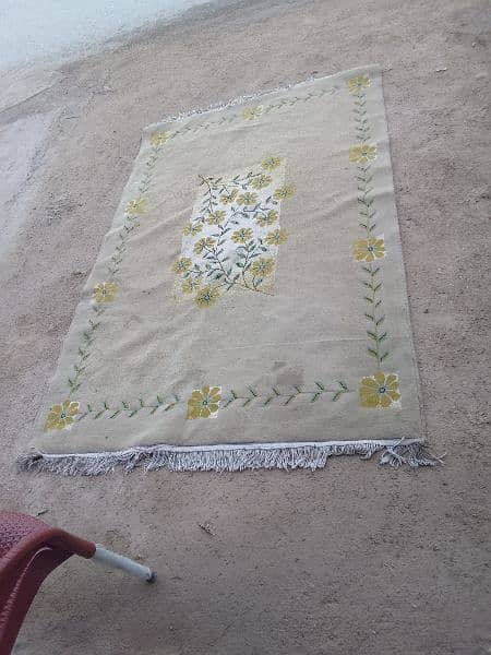 lrani carpet for sale good condition 1