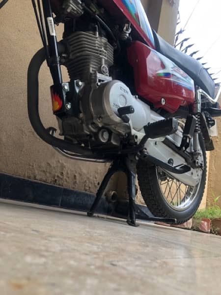 Honda 125 22-23 lush condition 10