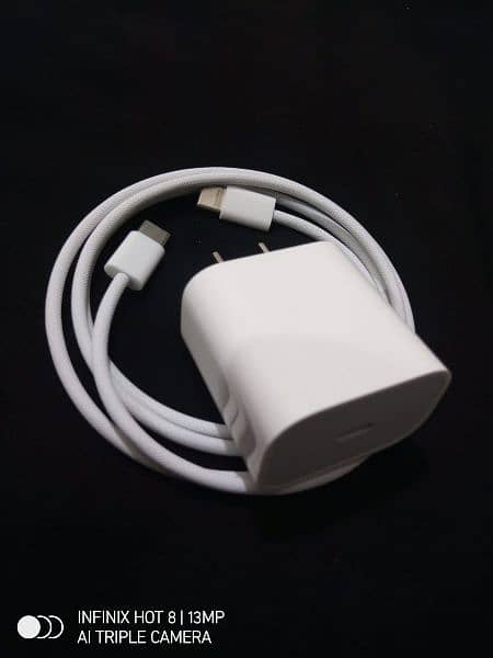 iphone 15pro max Charger Or Cable new 20watt 100% original. 3