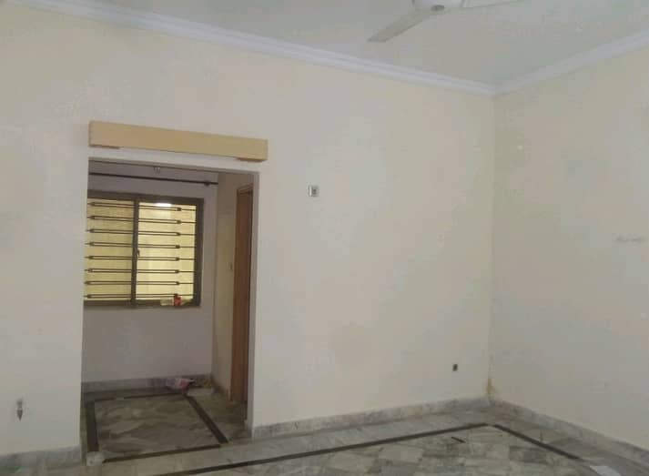 Prime Location Upper Portion Of 3200 Square Feet In G-9/1 Is Available 2