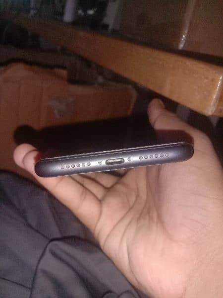 iPhone 11 for sale good condition price  67000 battery health 88 1