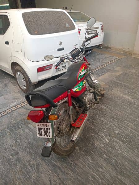 Honda cd 70 model 22 zero metter condition bike 4