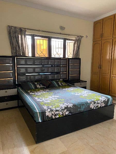 Bedroom Set for Sale 0