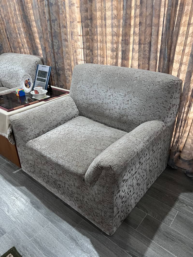 Sofa chairs with table for sale | Very comfort | Furniture | Poshish 1