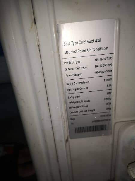 Electrolux Ac Non Inverter for sale good condition Good cooling 5