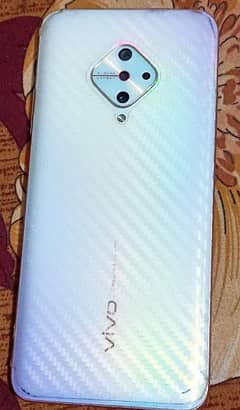 vivo Y51 good condition use for one hand
