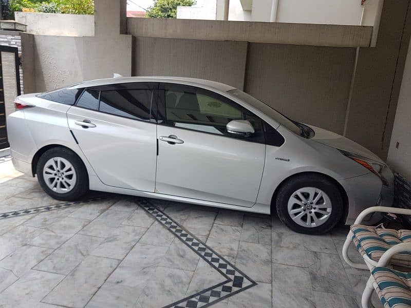 Toyota Prius 2016 4