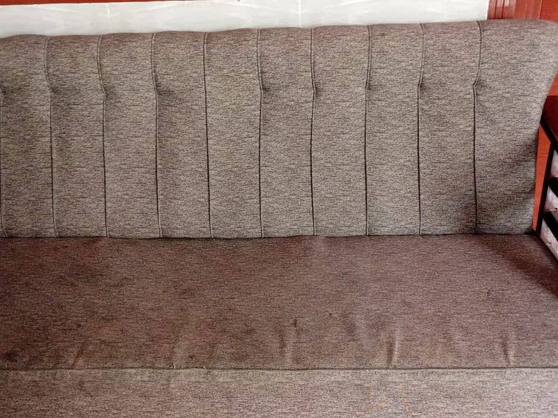 3 sofa bads and bilkul oaky  use ma new condition 1