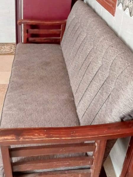 3 sofa bads and bilkul oaky  use ma new condition 11