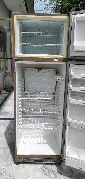 Dawlance Fridge For Sale! 2