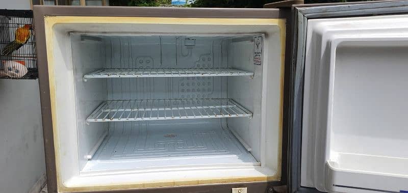 Dawlance Fridge For Sale! 7