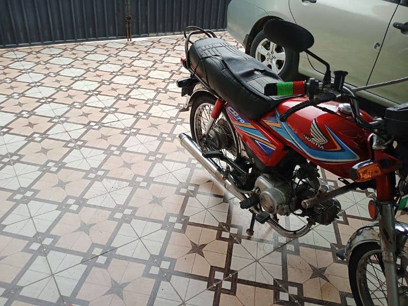 Honda CD 70 2010 model 6