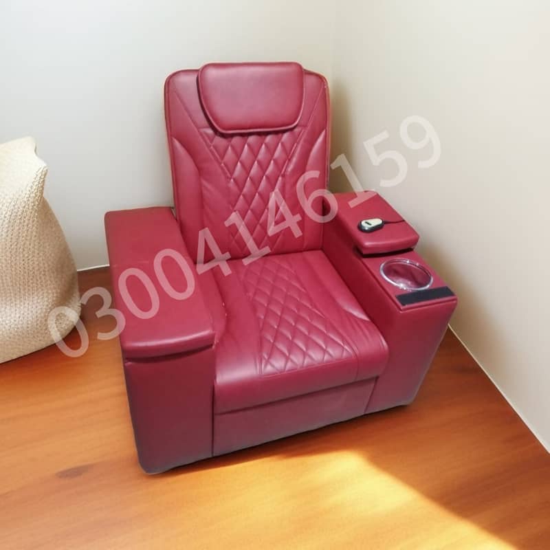 Stylish and Comfortable Saloon Chairs for Sale 6