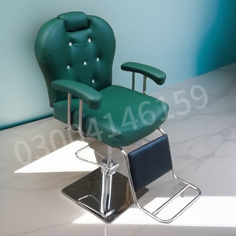 Stylish and Comfortable Saloon Chairs for Sale 11