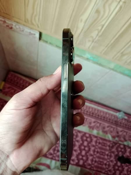 IPhone 13 pro max Non PTA 5