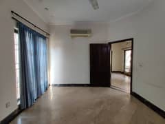 1 Kanal Upper Portion For RENT Phase 3 Z Block DHA 0