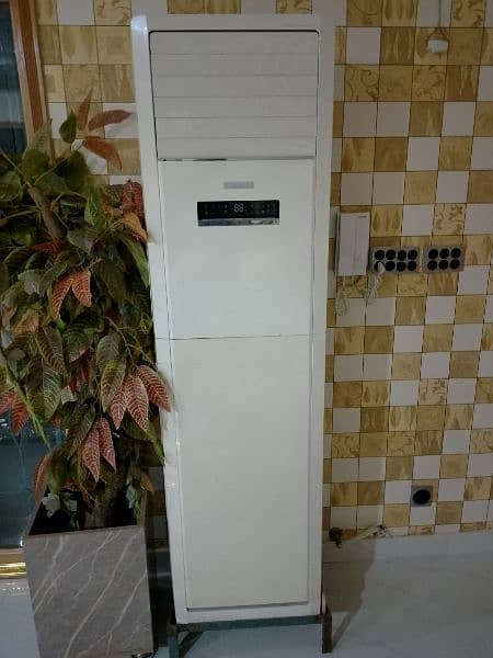 gree cabinet for sale 0