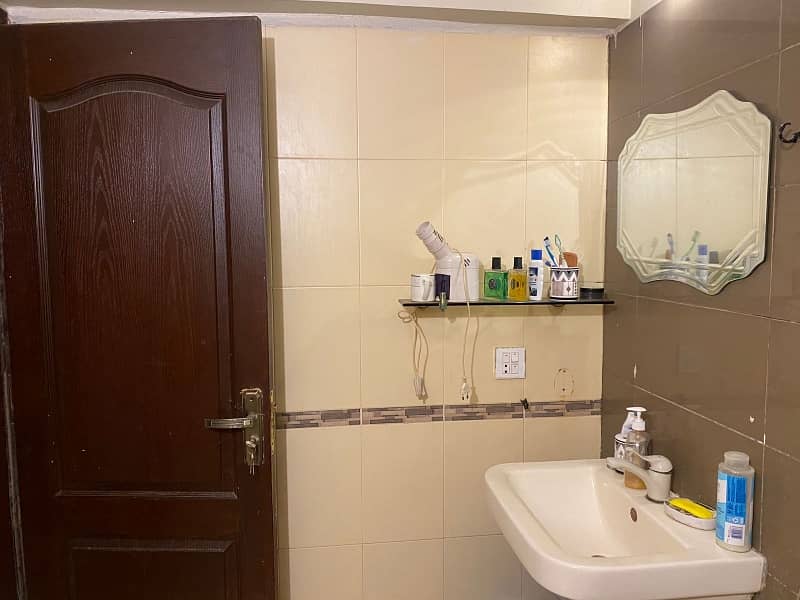 *APARTMENT FOR RENT AT SHARFABAD NEAR JAVED NEHARI* 6